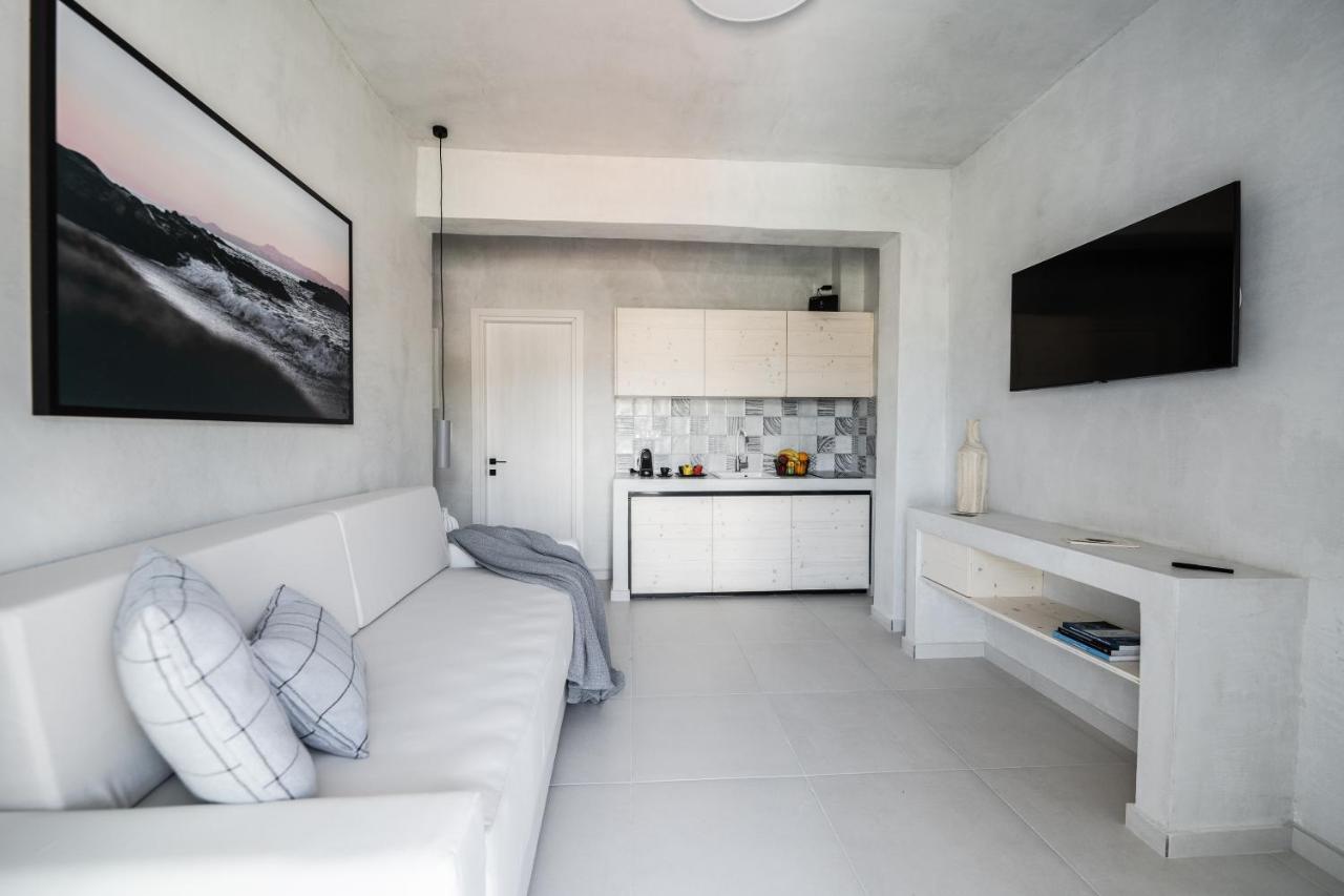 Iraklitsa Suites Nea Iraklitsa Экстерьер фото