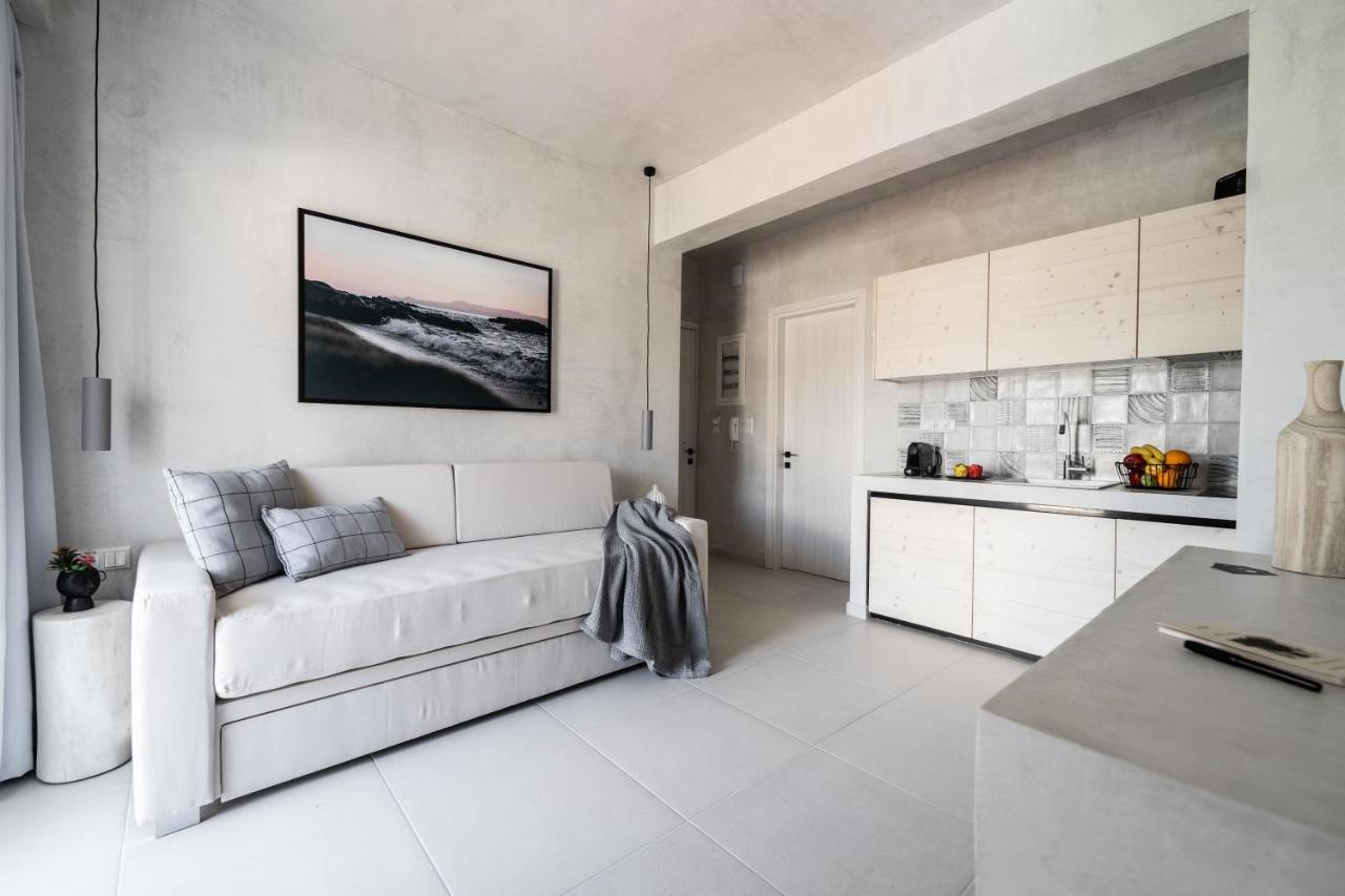 Iraklitsa Suites Nea Iraklitsa Экстерьер фото